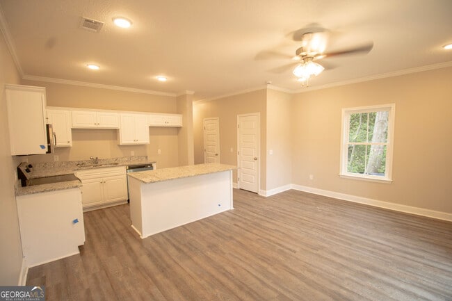 Building Photo - 142 Gentilly Rd