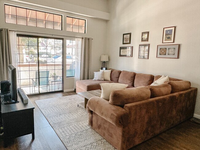 Foto del edificio - 3489 Mission Mesa Way