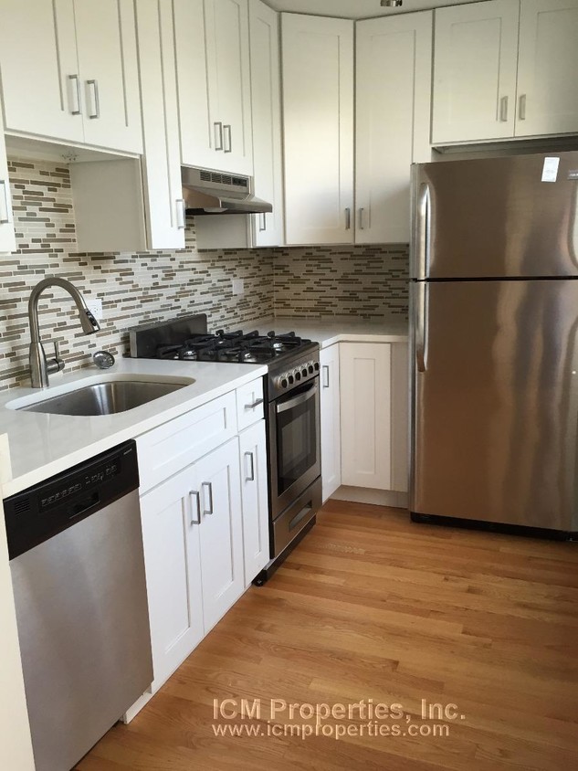 Foto principal - 2520 W Leland Ave