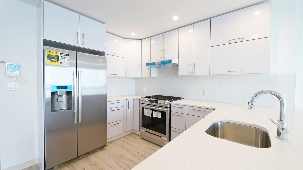 Foto principal - 14- 50 110th St
