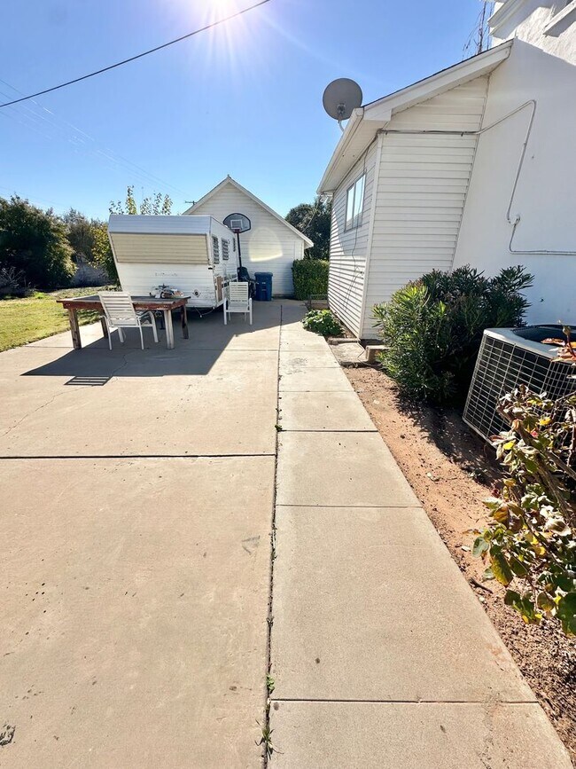 Foto del edificio - 167 W 100 S