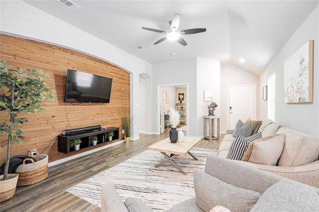 Foto principal - 3304 Ladera Dr