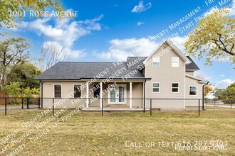Building Photo - 1001 Rose Ave