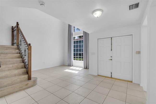 Foto del edificio - 5175 NW 108th Pl