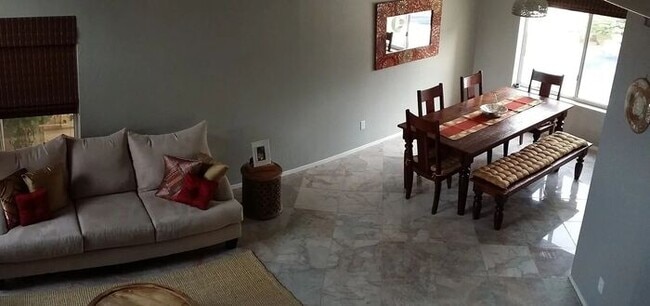 Foto del edificio - Stunning 3 bedroom, 2.5 bathroom Gold Cour...