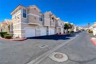 Building Photo - 5855 Valley Dr
