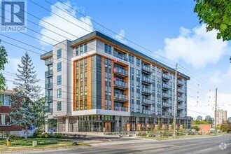 Building Photo - 312 Erb St. W