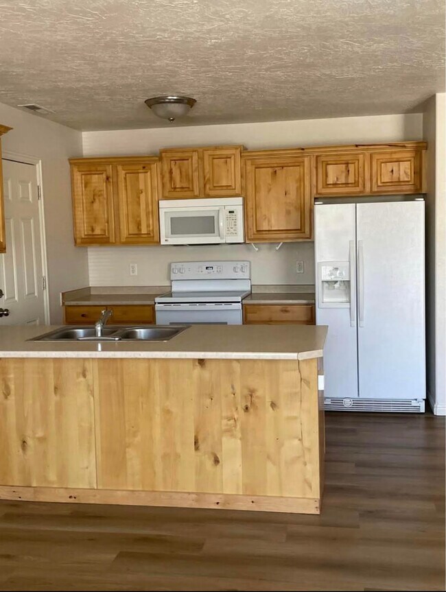 Fotografía del edificio - 1260 N 650 W