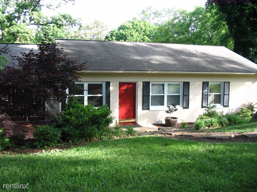 4 br, 2 bath House 4135 Ridgeway Ln Ridg... House Rental in