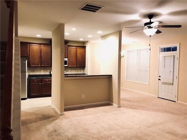 Foto del edificio - 3327 Smith Ridge Trace