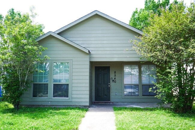 Photo - 8540 Longwood View Ave House