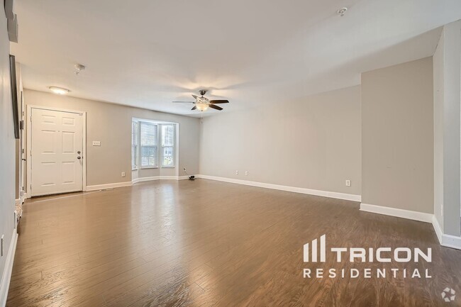 Building Photo - 610 N Branch Ct
