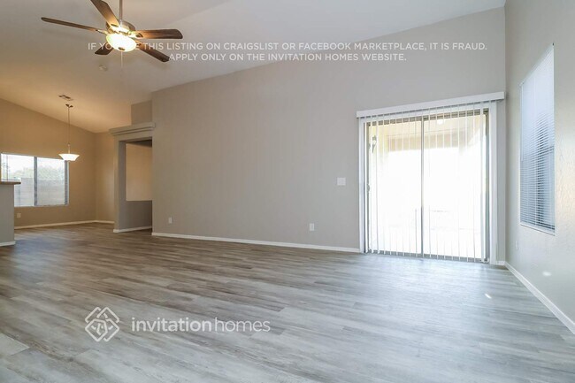 Foto del edificio - 5448 S 237th Ln