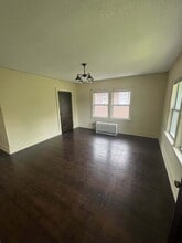 Building Photo - 1137 44th St
