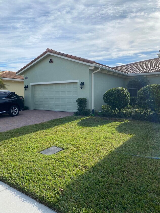 24061 Southwest, Port Saint Lucie, FL 34986 House for Rent in Port