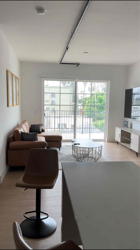 Foto del edificio - 1221 Myra Ave
