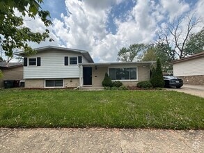 Building Photo - 448 N Kenneth Ct
