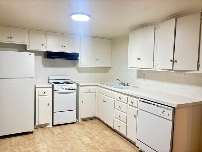 Foto del edificio - 2317 N Meridian Ave