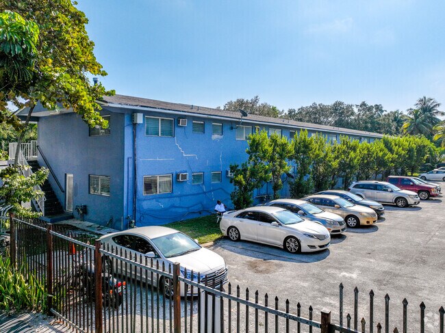 751 NE 83rd terrier, Miami, FL, 33138 - 751 NE 83rd Ter