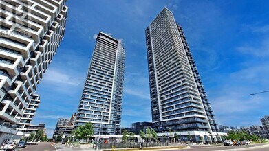 Building Photo - 8 Water Walk Dr