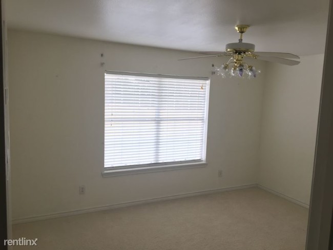Foto del edificio - 2 br, 1 bath Apartment - 895 S Hill St
