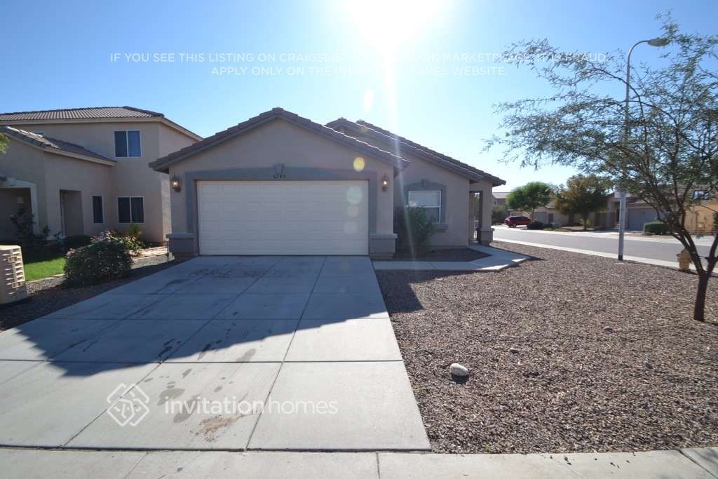 Foto principal - 6249 W Southgate St