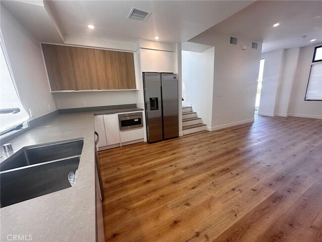Photo - 511 N Santa Anita Ave Apartment