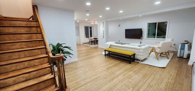 Foto del edificio - 150 E Walnut St