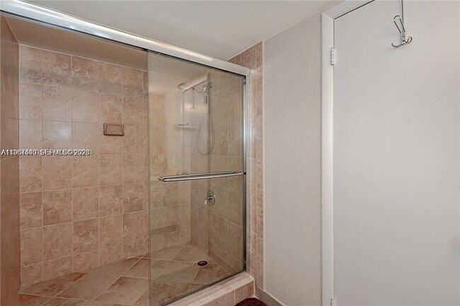 Foto del edificio - 2304 NE 7th St