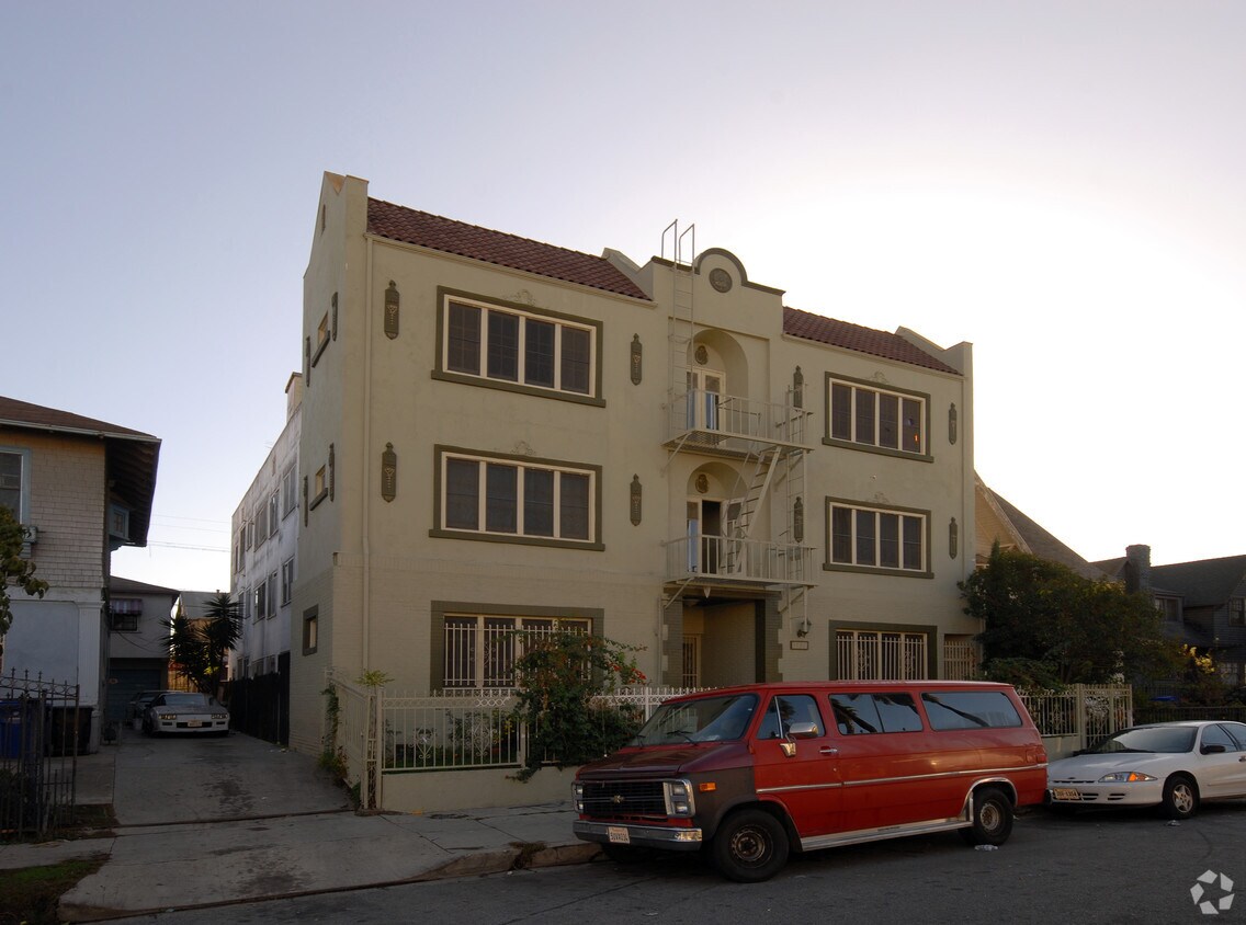Foto del edificio - 1720 S Harvard Blvd