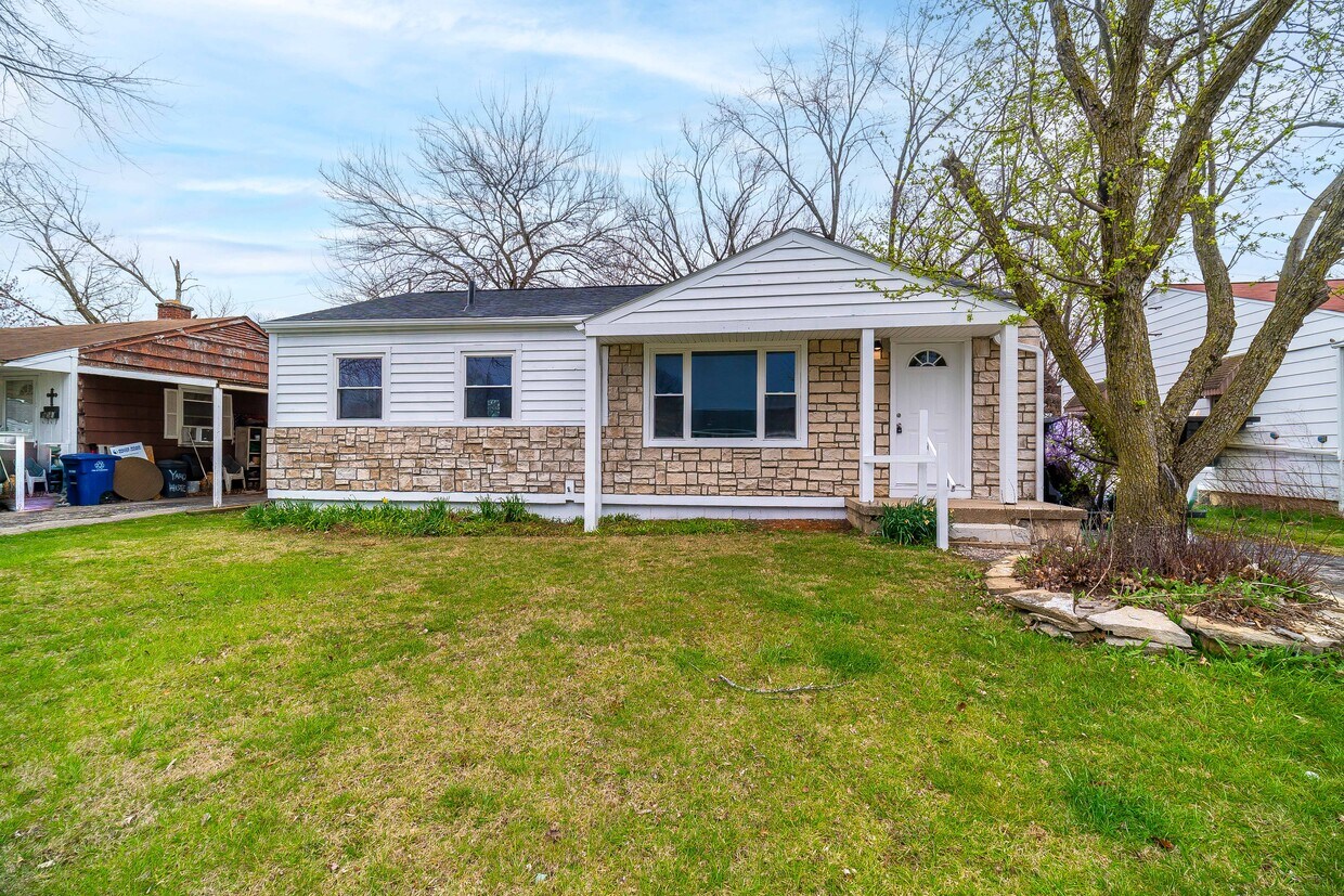 864 Pauline Ave, Columbus, OH 43224 House Rental in Columbus, OH