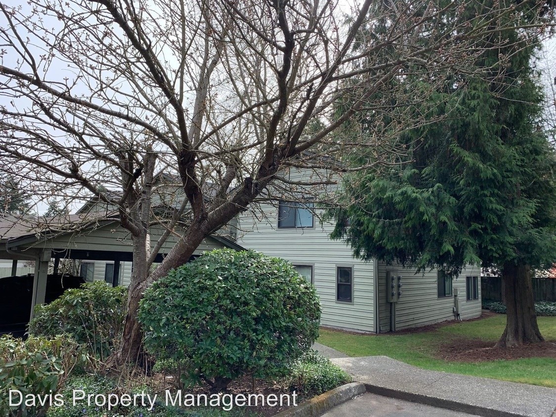 Primary Photo - 9901 NE 134th Ct