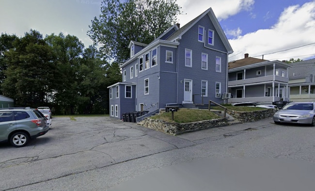 Building Photo - 72 Ash St