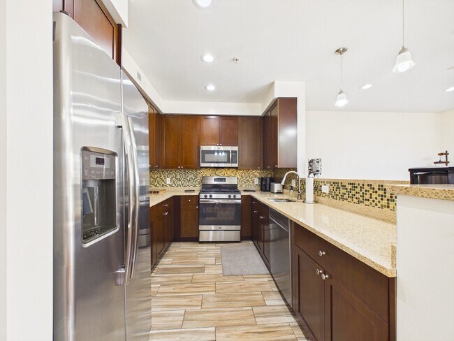 Foto del edificio - 70 Endicott St