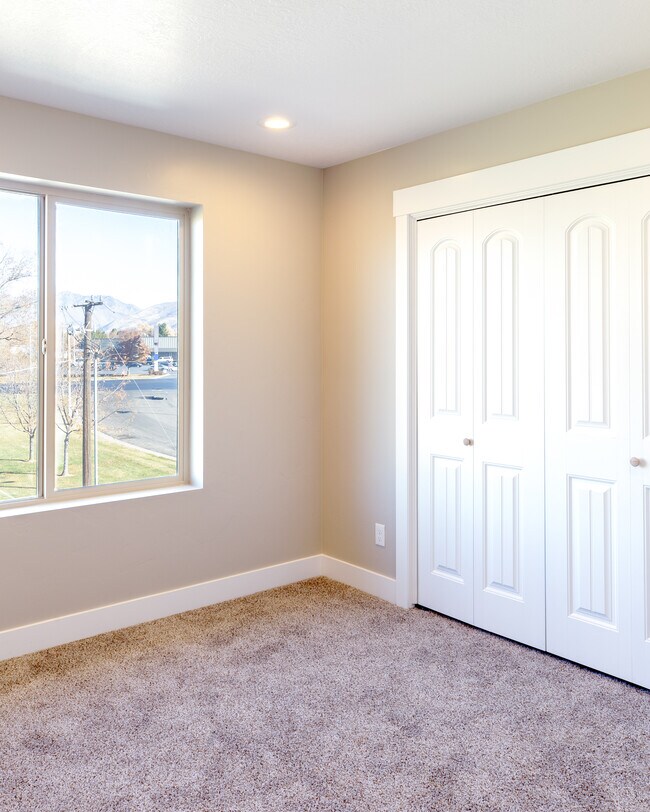 Foto del edificio - 295 N 200 W