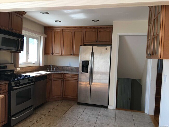 Foto del edificio - 51 Syosset Cir