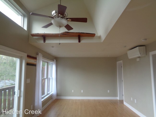 Foto del edificio - 3 br, 2 bath Apartment - 125 Sun Haven Lane
