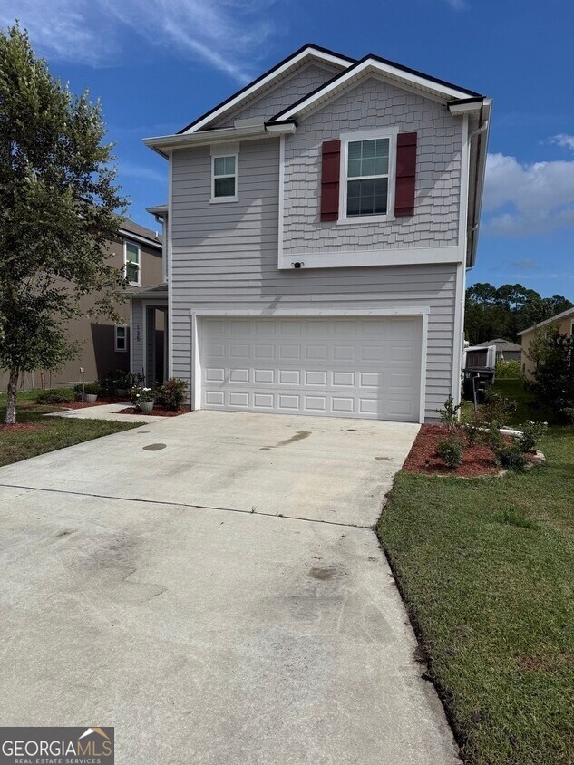 Foto principal - 135 Ashwood Cir