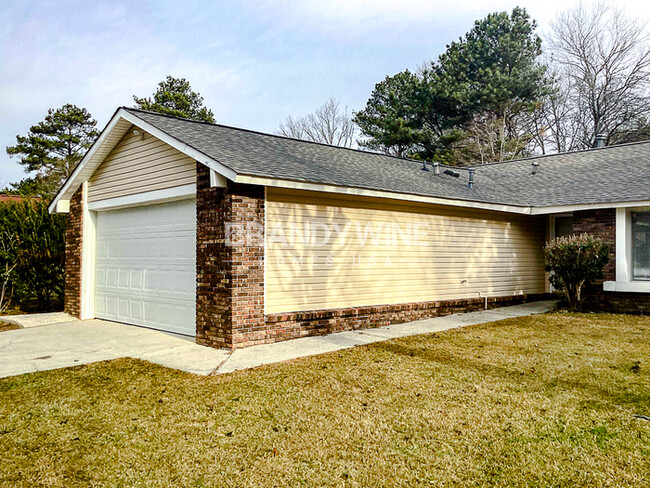 Building Photo - New Beginnings Await: Your Perfect Home fo...