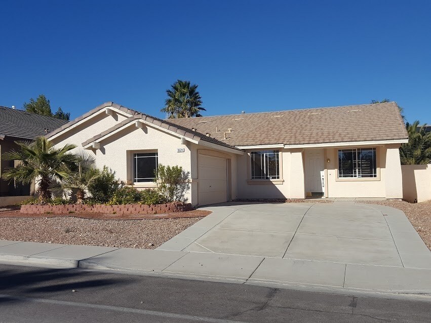 Building Photo - UPGRADED 3 BEDROOM!