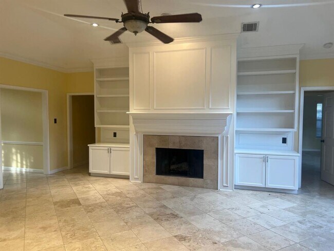 Foto del edificio - 16215 Rainbow Lake Rd