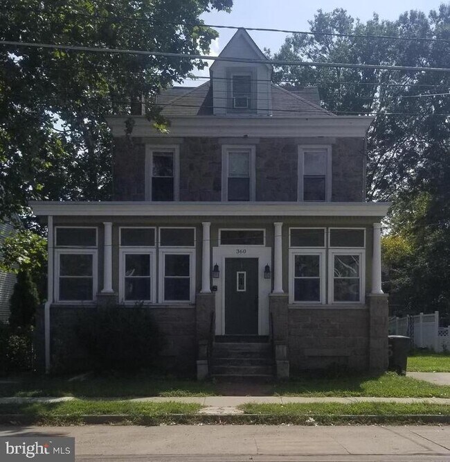 Building Photo - 360 Haddon Ave