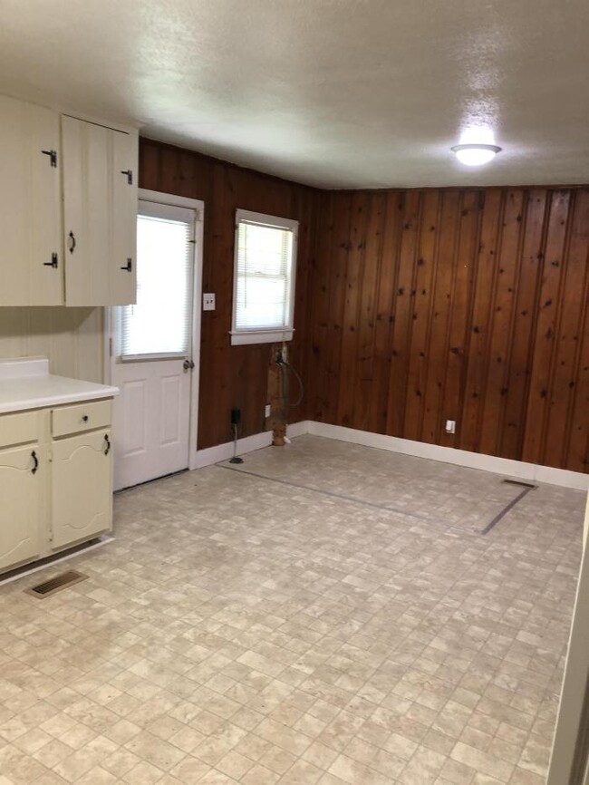 Foto del edificio - 3 bedroom in Dudley NC 28333