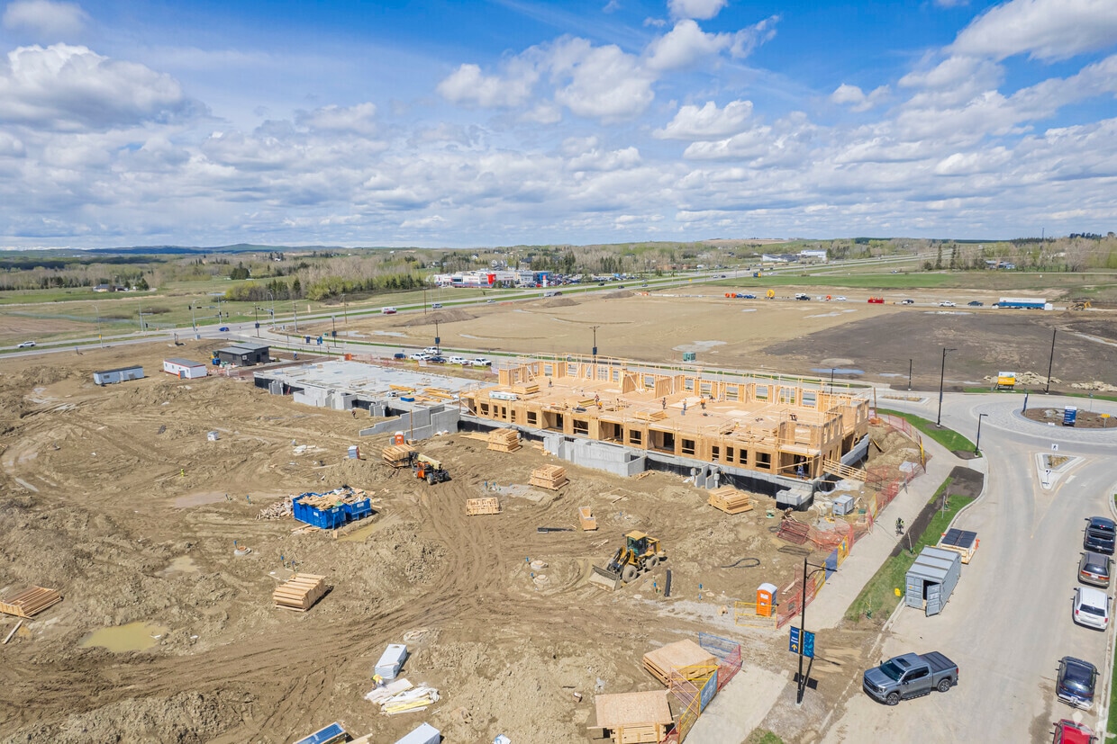 Building Photo - Lawrie Park Condos