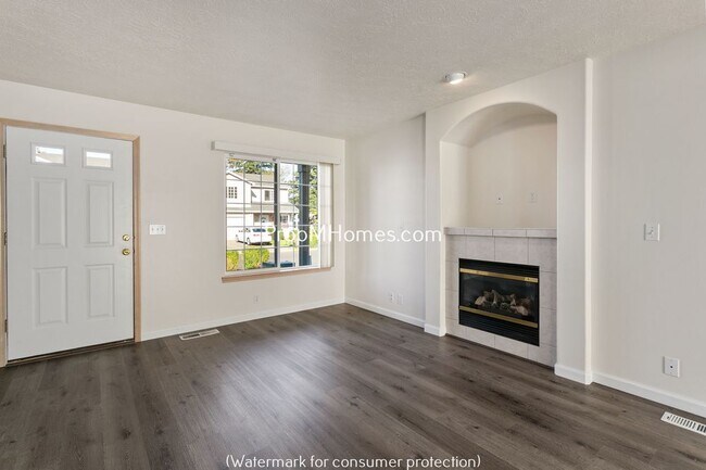 Building Photo - 7432 SE Augusta Ct