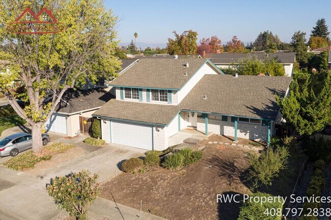 Foto del edificio - 1050 Oaktree Dr