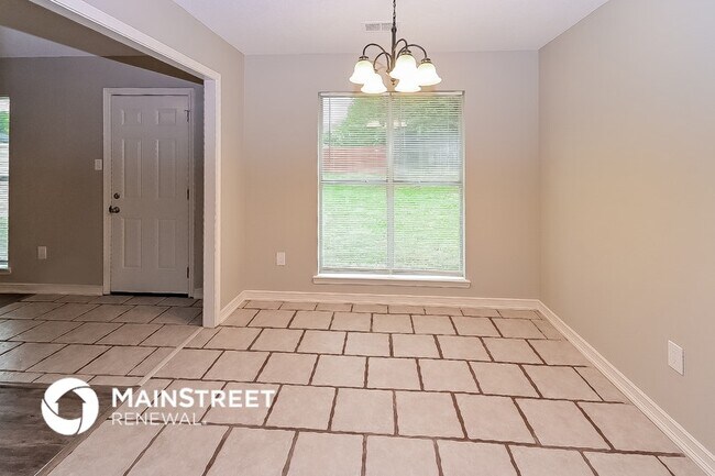 Foto del edificio - 6540 Jamestown Dr