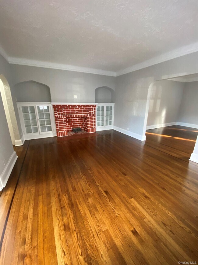 Foto del edificio - 321 Hayward Ave