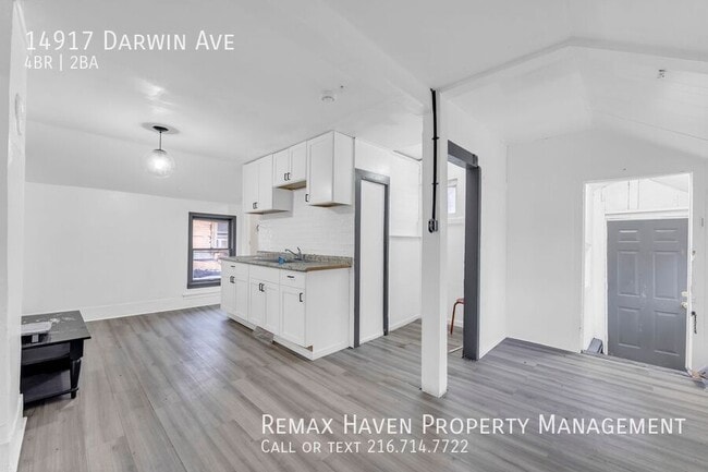 Building Photo - 14917 Darwin Ave