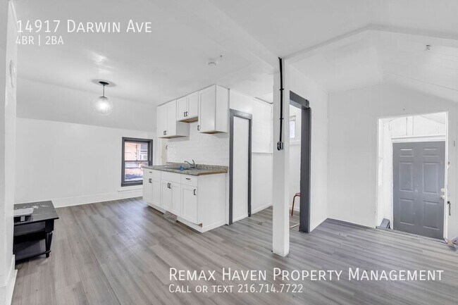 Foto del edificio - 14917 Darwin Ave